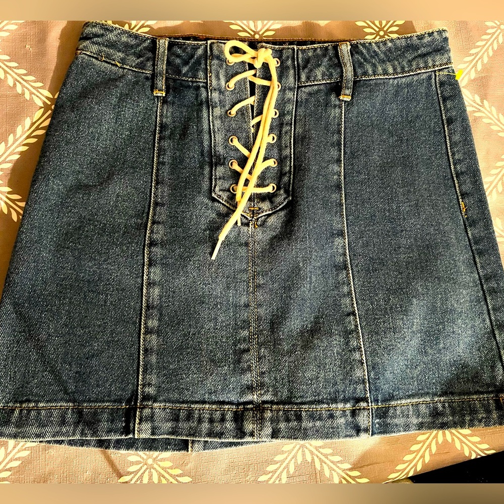 Womens Kendall and Kylie denim skitter size 24
